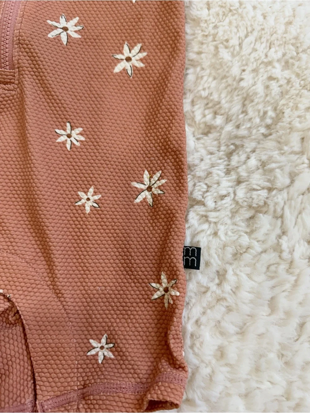 Short-Sleeve Kids Swim Bodysuit in Dusty Rose Daisy